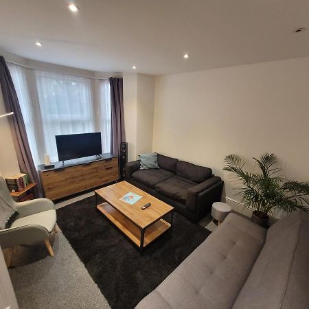 Spacious 2 Bedroom House In Central London With Garden Εξωτερικό φωτογραφία