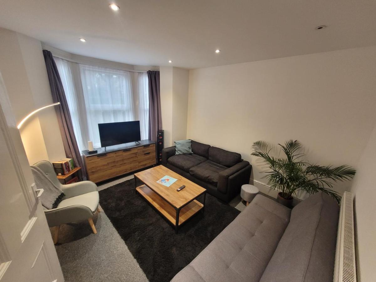 Spacious 2 Bedroom House In Central London With Garden Εξωτερικό φωτογραφία